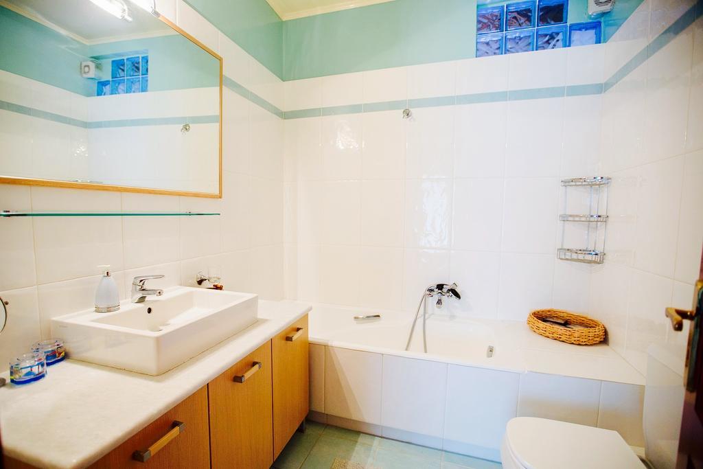 Loft Near The Beach لوتراكي المظهر الخارجي الصورة