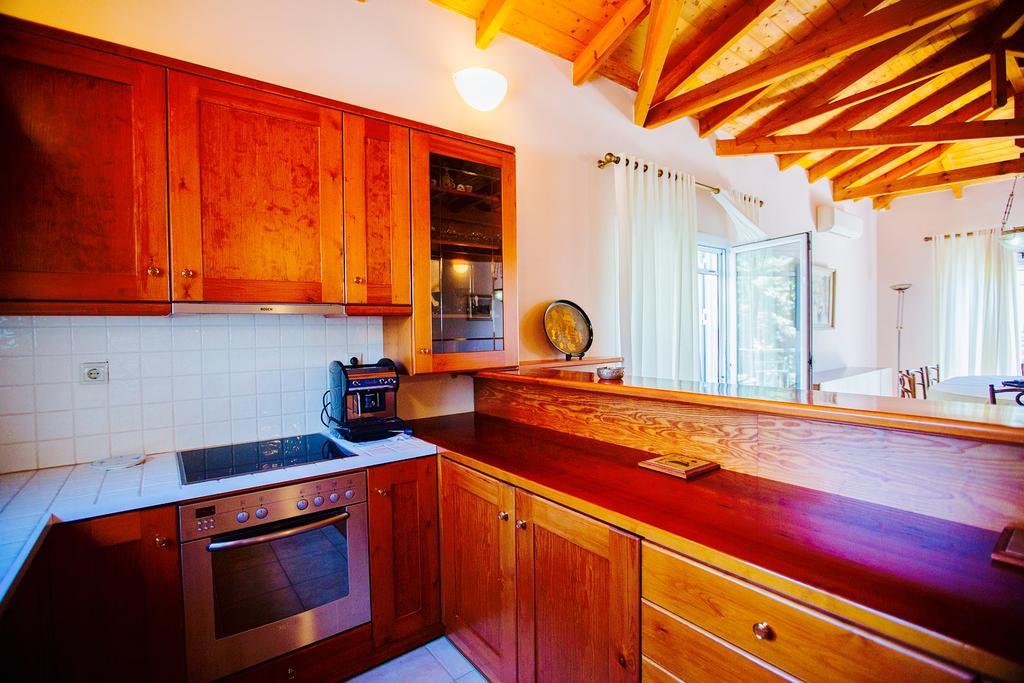Loft Near The Beach لوتراكي المظهر الخارجي الصورة